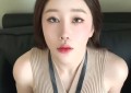 女大学生才是最会整活的 眼睛全程聚焦的动态图