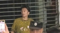 谢霆锋模仿者曝旧照 13年前因送快递照片走红