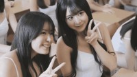 写真女星扎堆拍照 还是日本人会玩的动态图