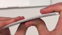 iPhoneAir虽然超薄 但需200斤重量才能掰断