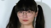 “女版Faker”主播翻拍名场面！凝视Theshy