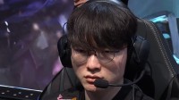 BLG为T1送上螺钿象棋和非遗蜀绣 Faker:非常喜欢象棋