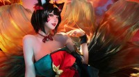 两位韩国Coser演绎LOL阿狸！你更喜欢谁的版本？