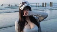 送奶谁能拒绝?衣服基础身材就不基础的囧图
