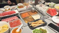 海底捞自助小火锅排队超4000桌 网友：高低得尝尝