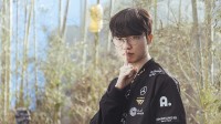 LOL最高的山最长的河！Faker切屏同时秒开金身