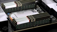 内存疯狂猛猛涨价：主板销量直接腰斩！